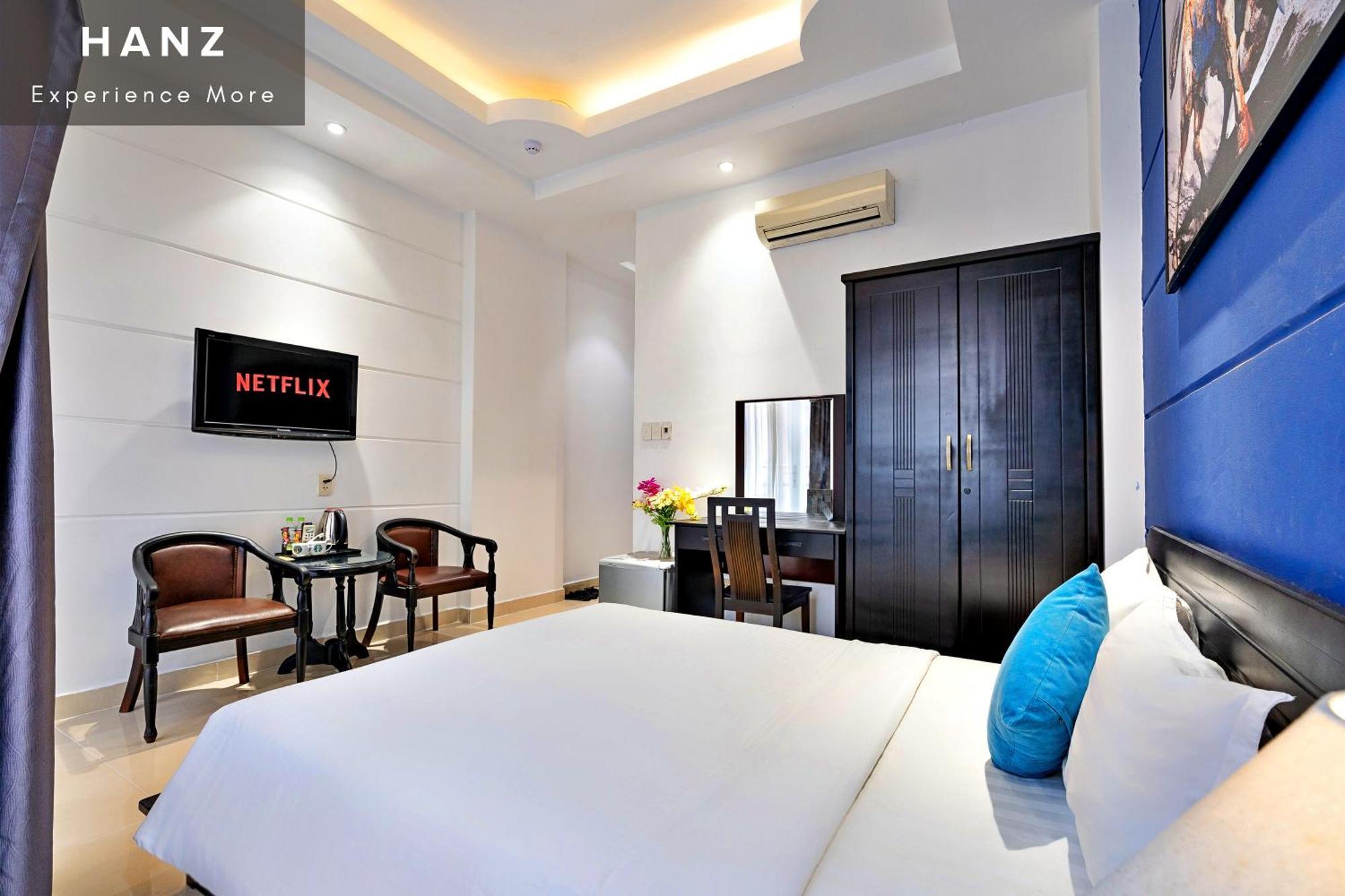 S79 Yaya Bui Vien * Ho Chi Minh City
