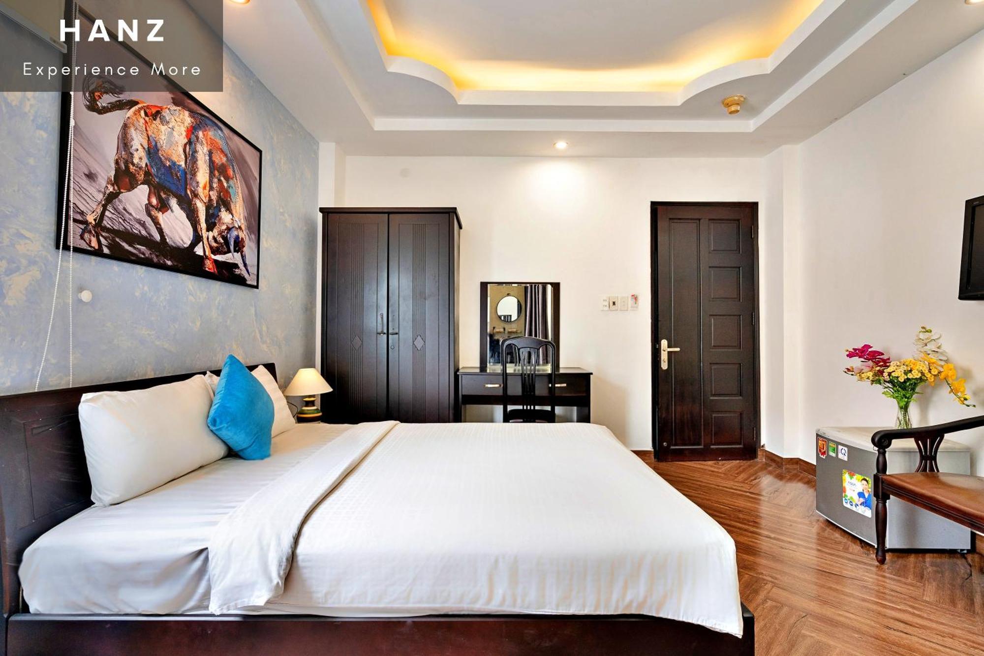S79 Yaya Bui Vien * Ho Chi Minh City